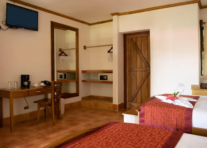 Hotel Hacienda Guachipelin Volcano Ranch & Hot Springs Liberia