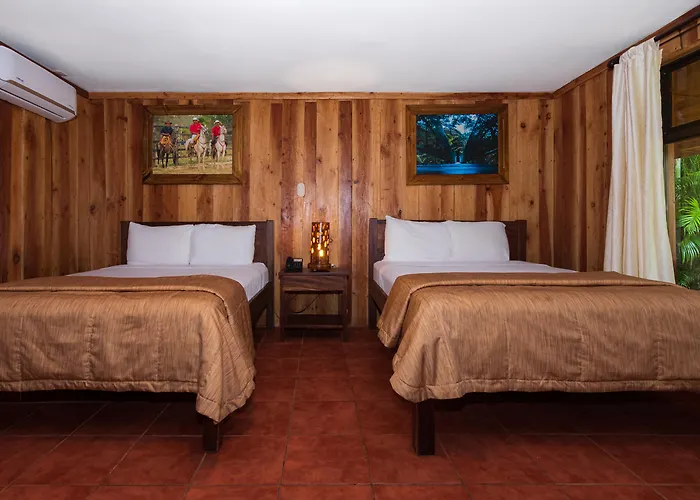 Hacienda Guachipelin Volcano Ranch & Hot Springs Hotel