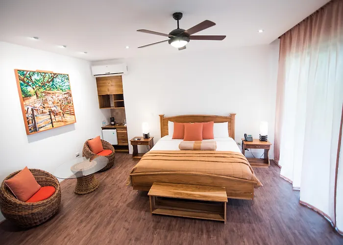 Hotel Hacienda Guachipelin Volcano Ranch & Hot Springs Liberia