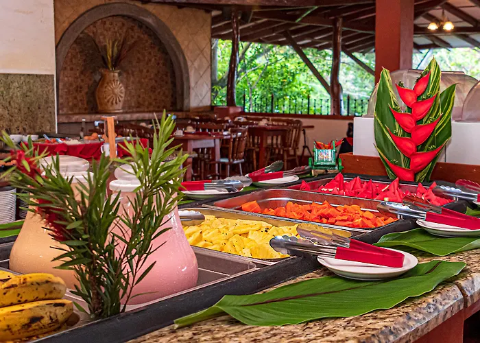 Hotel Hacienda Guachipelin Volcano Ranch & Hot Springs