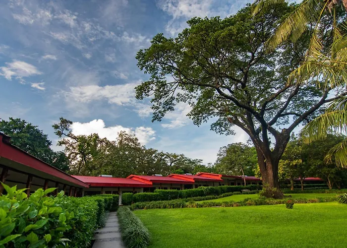 Hotel Hacienda Guachipelin Volcano Ranch & Hot Springs 4*