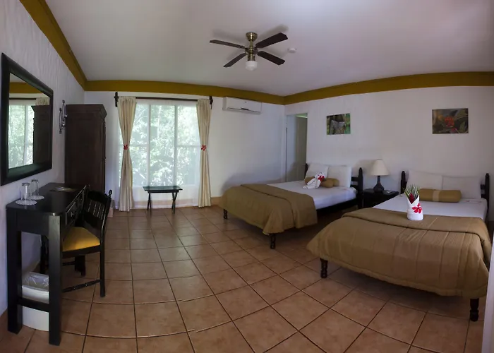 Hotel Hacienda Guachipelin Volcano Ranch & Hot Springs Liberia