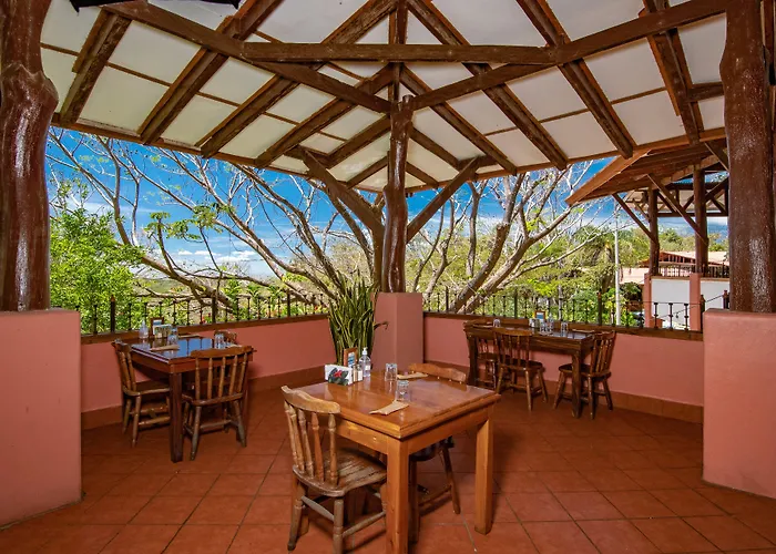 Hacienda Guachipelin Volcano Ranch & Hot Springs Hotel